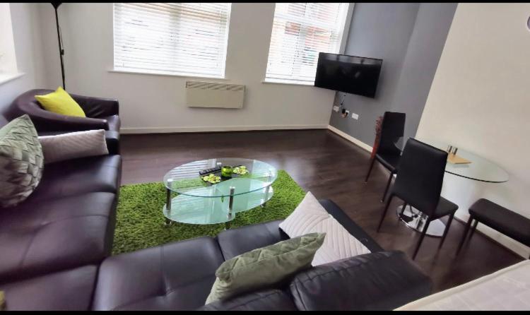 J Quarter - Sleeps 5 Long Term & Families Comfortably, 4 Beds, 2 Bathrooms Birmingham Exterior foto