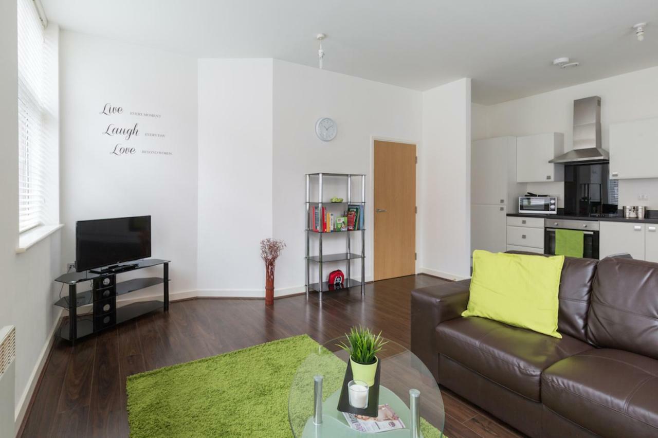 J Quarter - Sleeps 5 Long Term & Families Comfortably, 4 Beds, 2 Bathrooms Birmingham Exterior foto