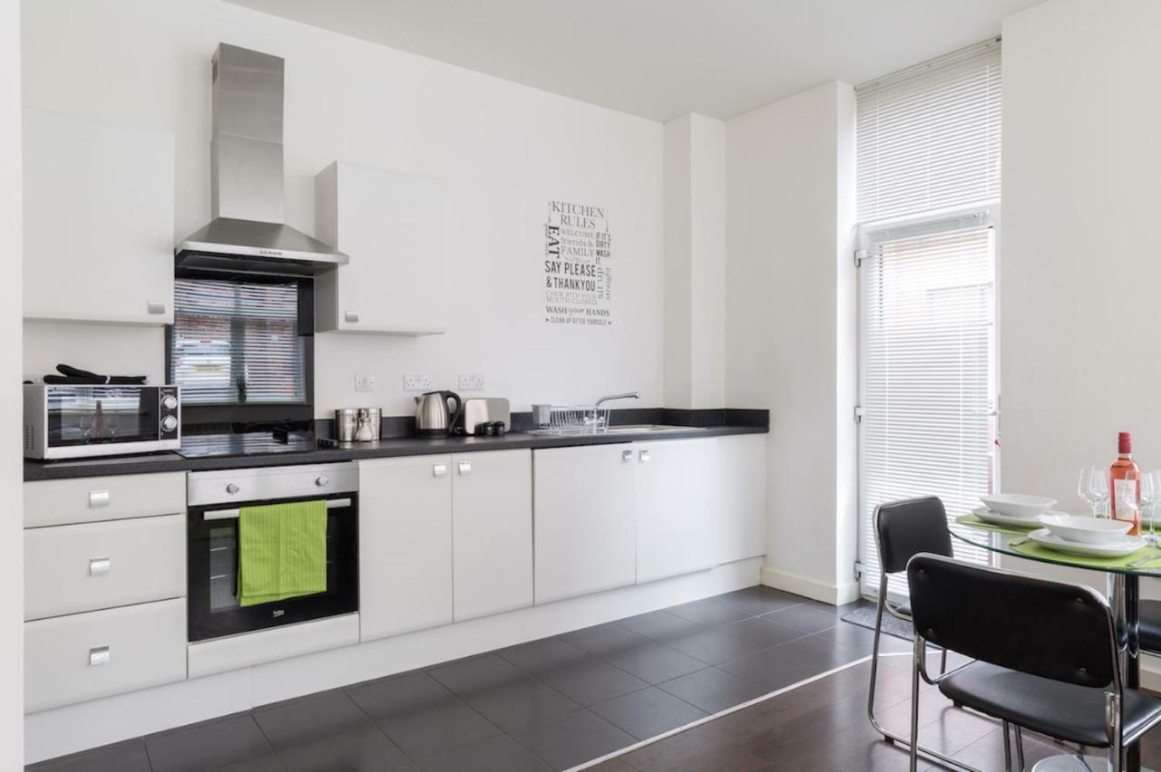 J Quarter - Sleeps 5 Long Term & Families Comfortably, 4 Beds, 2 Bathrooms Birmingham Exterior foto